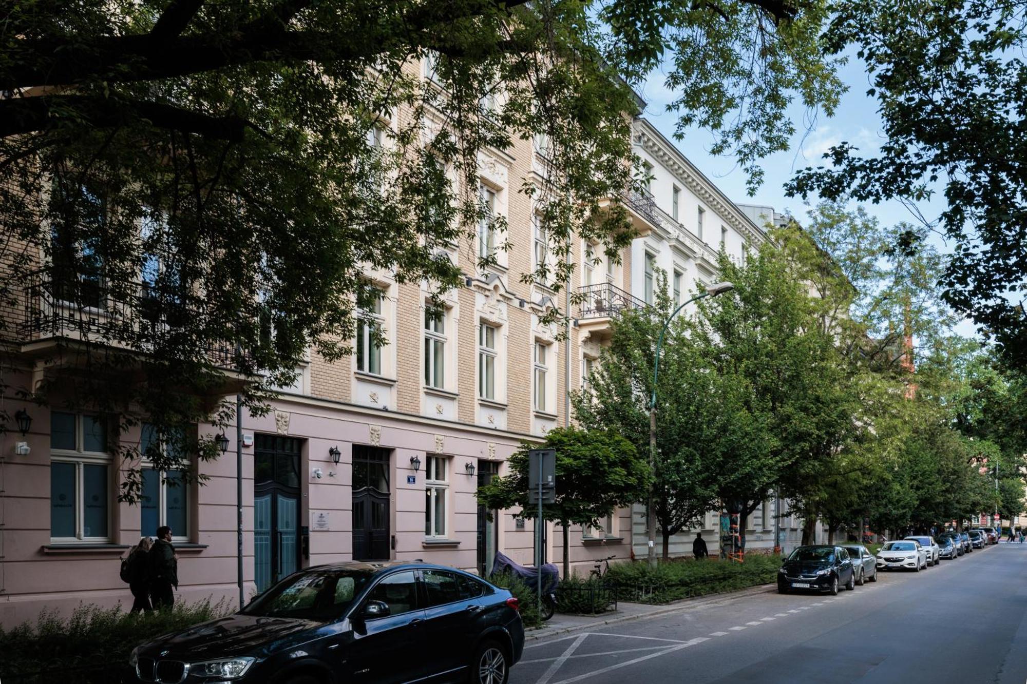 Atrium - Old Town Luxury Apartments - By Upstairs Cracovia Exterior foto